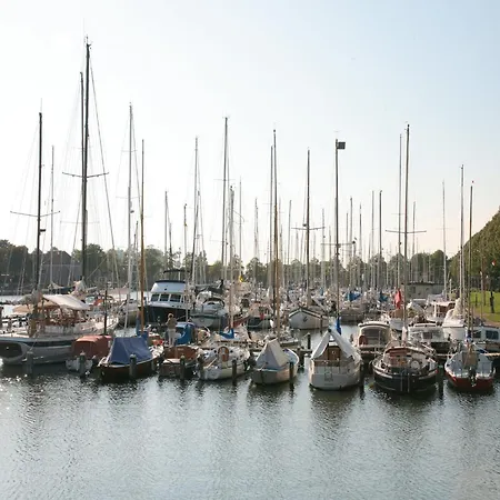 Lovely With Jetty Near Ijsselmeer * Medemblik