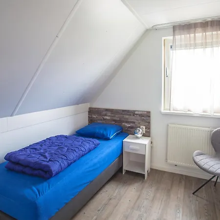 Lovely With Jetty Near Ijsselmeer Holiday home Medemblik